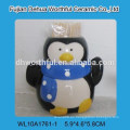 Porta-palillos de dientes de cerámica popular de forma de pingüino